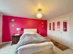 Photo 16- click for photo gallery